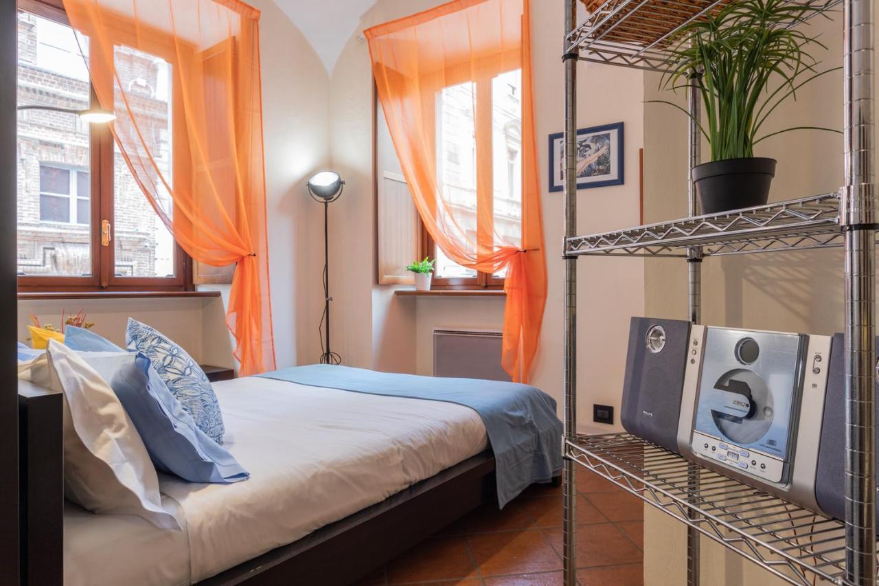 Turin Central Loft Carignano By Wonderful Italy מראה חיצוני תמונה